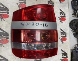 Фонарь задний левый для TOYOTA NOAH AZR60G/AZR65G  запчасти бу