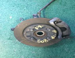 Ступица передняя правая для MAZDA DEMIO DE3FS  запчасти бу