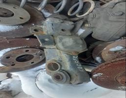 Рычаг передний нижний правый для ISUZU ELF NKR55HL  запчасти бу