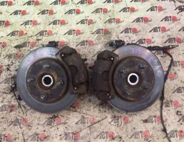 Ступица передняя левая для MAZDA DEMIO DE3FS  запчасти бу