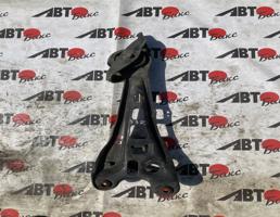 Рычаг задний правый для HONDA RAFAGA CE4/CE5  запчасти бу