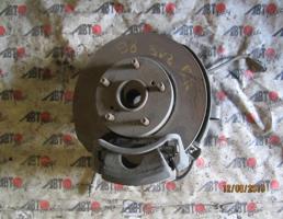 Ступица передняя правая для TOYOTA WINDOM VCV10/VCV11  запчасти бу