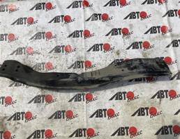 балка продольная для TOYOTA VISTA SV40/SV41/SV42/SV43/CV40/CV43  запчасти бу