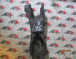 Рычаг передний нижний правый для NISSAN ATLAS TF22  запчасти бу