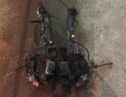 Ступица задняя левая для MAZDA AXELA BL5FW  запчасти бу