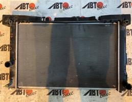 Радиатор охлаждения для TOYOTA PRIUS ZVW30  запчасти бу