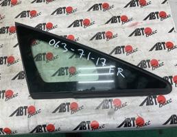 Стекло боковое переднее правое для TOYOTA PRIUS ZVW30  запчасти бу