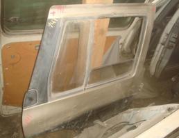 Дверь задняя правая для NISSAN TERRANO WHYD21/WBYD21/VBYD21/LBYD21  запчасти бу