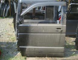 Дверь передняя левая для HONDA STEPWAGON RF3/RF4/RF5/RF6/RF7/RF8  запчасти бу