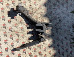 Рычаг задний нижний правый для HONDA ODYSSEY RB1/RB2  запчасти бу