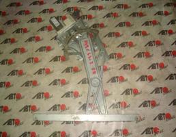 Стеклоподъемник задний правый для TOYOTA AVENSIS AZT250  запчасти бу