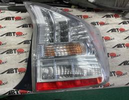 Фонарь задний правый для TOYOTA PRIUS ZVW30  запчасти бу