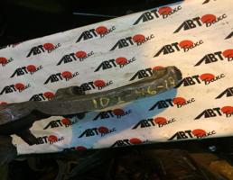 Рычаг задний верхний правый для NISSAN GLORIA ENY34/HY34/MY34  запчасти бу