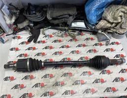 Привод передний левый для NISSAN LEAF AZE0  запчасти бу