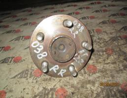 Ступица задняя правая для TOYOTA OPA ACT10/ZCT10/ZCT15  запчасти бу