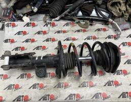 Стойка передняя правая для TOYOTA PRIUS ZVW30  запчасти бу