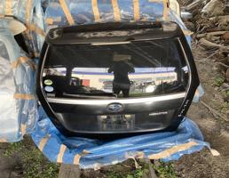 Дверь задка для SUBARU FORESTER SG5/SG9  запчасти бу