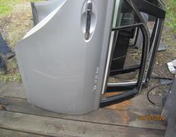 Дверь задняя правая для TOYOTA MARK X GRX120  запчасти бу