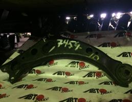 Рычаг передний нижний правый для TOYOTA CALDINA AT191G/CT196W/CT198V/ET196V/ST190G/ST195G/CT190G  запчасти бу