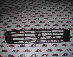 Решетка радиатора для NISSAN STAGEA WGC34/WGNC34/WHC34  запчасти бу