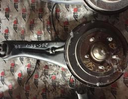 Ступица задняя правая для MITSUBISHI AIRTREK CU2W/CU4W/CU5W  запчасти бу