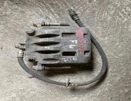 Суппорт передний левый для SUBARU FORESTER SG5/SG9  запчасти бу