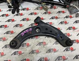 Рычаг передний нижний правый для TOYOTA PASSO M700A  запчасти бу