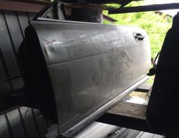 Дверь передняя левая для NISSAN CEDRIC PAY32/PBY32/PY32/Y32/UY32  запчасти бу