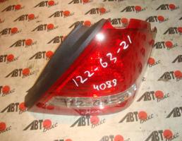 Фонарь задний правый для NISSAN TIIDA C11/SC11  запчасти бу