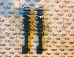 Стойка передняя правая для TOYOTA PASSO KGC30/KGC35/NGC30  запчасти бу