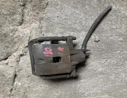 Суппорт передний правый для NISSAN MARCH AK12/BK12/BNK12/K12/YK12  запчасти бу