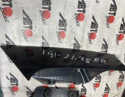 накладка заднего фоноря правая для NISSAN X-TRAIL NT32  запчасти бу