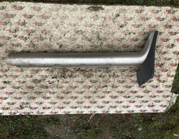 Порог пластиковый передний правый для ISUZU BIGHORN UBS25DW/UBS25GW/UBS69DW/UBS69GW  запчасти бу