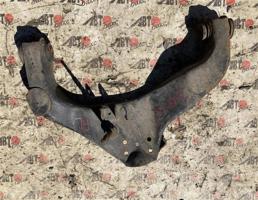 Рычаг передний нижний левый для MAZDA BONGO SSF8R/SSF8W/SSE8R/SSE8W  запчасти бу