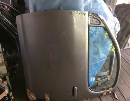 Дверь передняя левая для TOYOTA FUNCARGO NCP20/NCP21/NCP25  запчасти бу