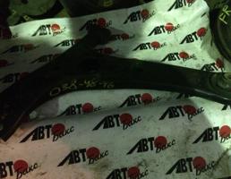 Рычаг передний нижний левый для TOYOTA OPA ACT10/ZCT10/ZCT15  запчасти бу