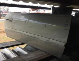 Дверь передняя правая для TOYOTA CHASER GX100/JZX100/JZX101/JZX105/SX100/LX100/GX105  запчасти бу