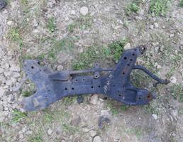 Балка под ДВС для NISSAN CEFIRO A33/PA33  запчасти бу