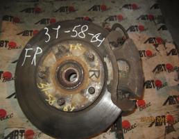 Ступица передняя правая для TOYOTA VOXY AZR60G/AZR65G  запчасти бу