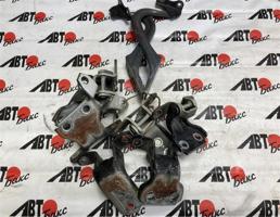 набор петель для SUZUKI R-WAGON MH21S  запчасти бу