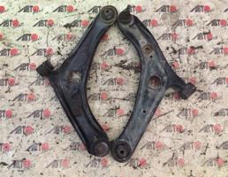 Рычаг передний нижний правый для TOYOTA FUNCARGO NCP20/NCP21/NCP25  запчасти бу