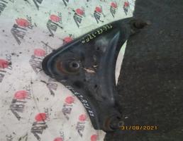 Рычаг передний нижний правый для NISSAN JUKE YF15  запчасти бу