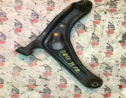 Рычаг передний нижний правый для TOYOTA VITZ NCP10/NCP13/NCP15/SCP10/SCP13  запчасти бу