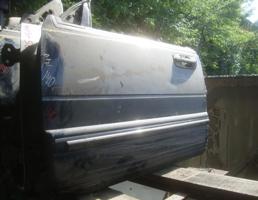 Дверь передняя левая для NISSAN GLORIA CY31/PAY31/PY31/Y31/UY31  запчасти бу