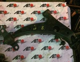 Рычаг передний нижний левый для TOYOTA CERES AE100/AE101  запчасти бу