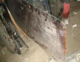 Стекло двери для MAZDA BONGO SSF8R/SSF8W/SSE8R/SSE8W  запчасти бу