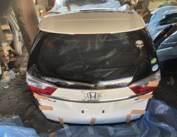 Дверь задка для HONDA SHUTTLE GP7  запчасти бу