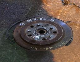 Ступица задняя левая для TOYOTA CELSIOR UCF30/UCF31  запчасти бу