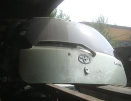 Дверь задка для TOYOTA PORTE NNP10/NNP11/NNP15  запчасти бу