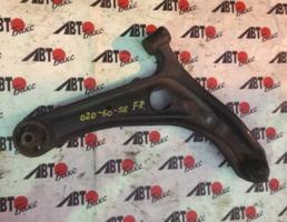 Рычаг передний нижний правый для TOYOTA VITZ NCP10/NCP13/NCP15/SCP10/SCP13  запчасти бу